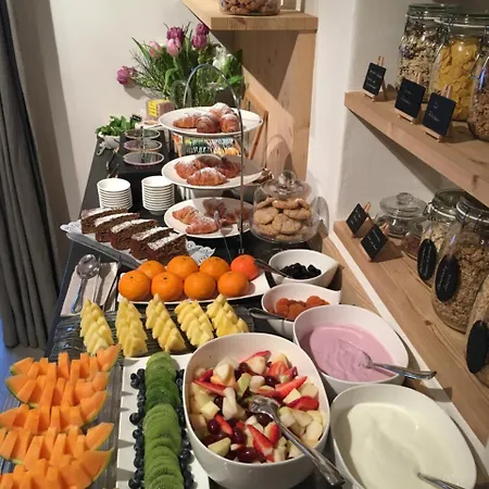 Natura Boutique Wellness Отель